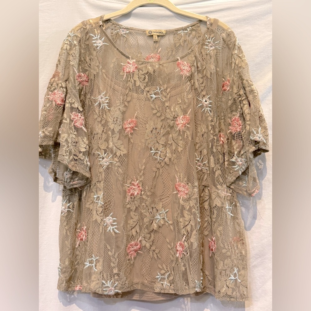 NEW - Democracy Taupe & Pink Embroidered Lace Bell Sleeves Blouse & Camisole